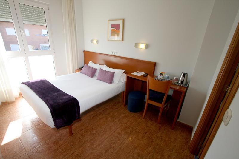Hotel Rural Tierras Del Cid Quintanadueñas Quarto foto